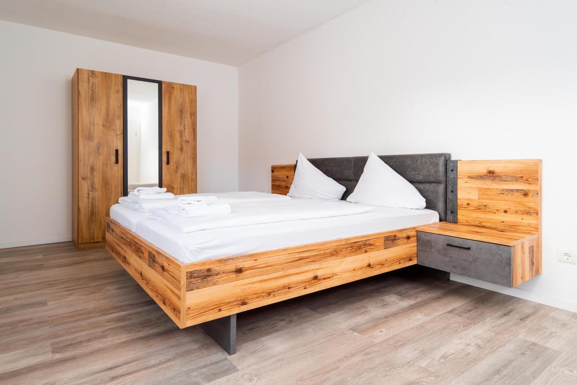 G & L Hotel دورتموند المظهر الخارجي الصورة