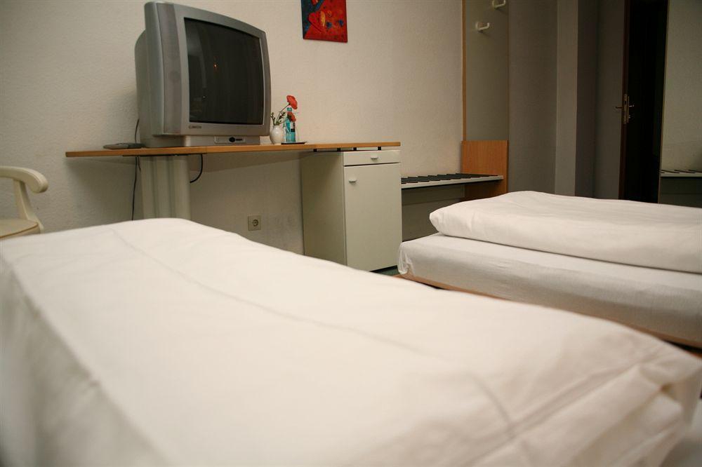 G & L Hotel دورتموند المظهر الخارجي الصورة
